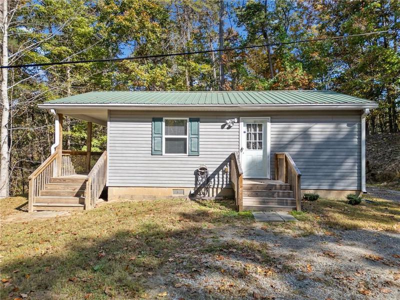 Image for property 822 Twin Mountain Lake Circle, Talking Rock, GA 30175
