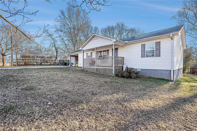 Image for property 145 Goldust Avenue, Clarkesville, GA 30523