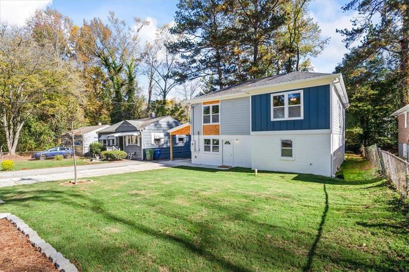 Image for property 1270 GRAYMONT Drive, Atlanta, GA 30310