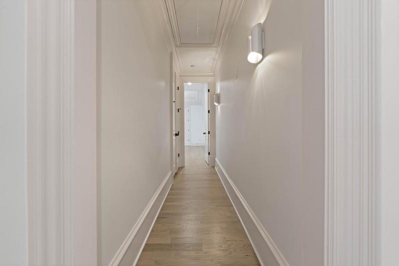 Image for property 850 Camden Park Court, Atlanta, GA 30342