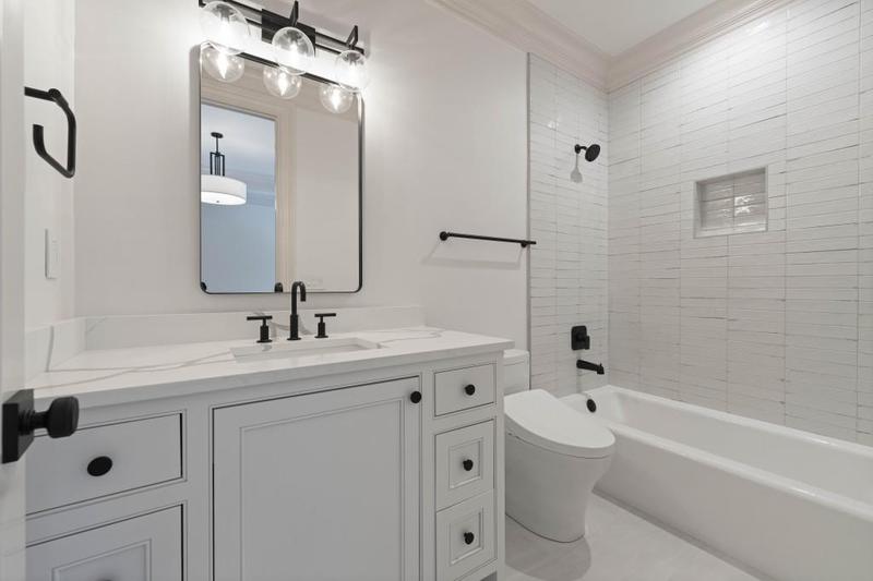 Image for property 850 Camden Park Court, Atlanta, GA 30342