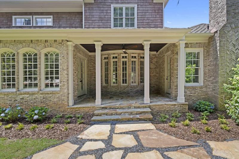 Image for property 850 Camden Park Court, Atlanta, GA 30342