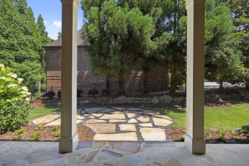 Image for property 850 Camden Park Court, Atlanta, GA 30342
