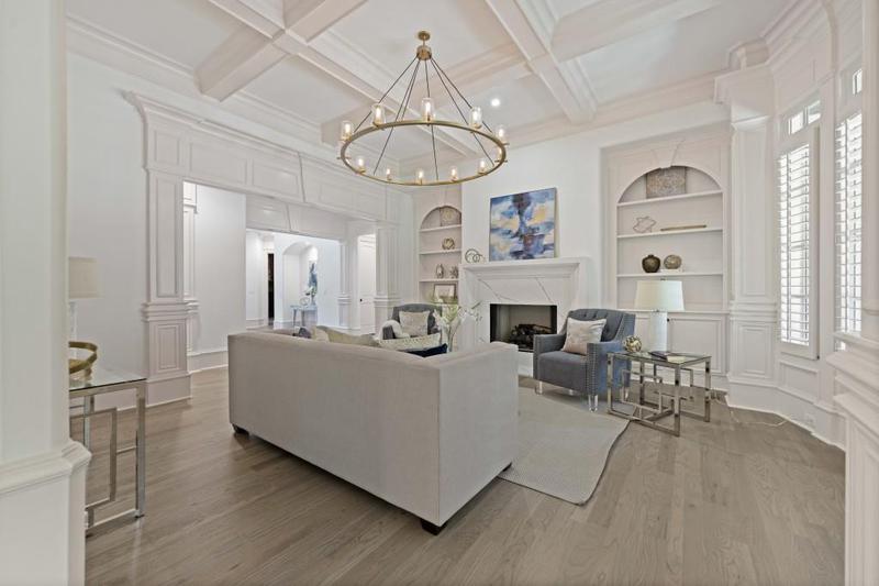 Image for property 850 Camden Park Court, Atlanta, GA 30342