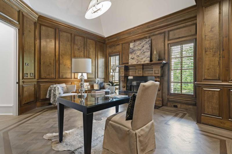 Image for property 850 Camden Park Court, Atlanta, GA 30342