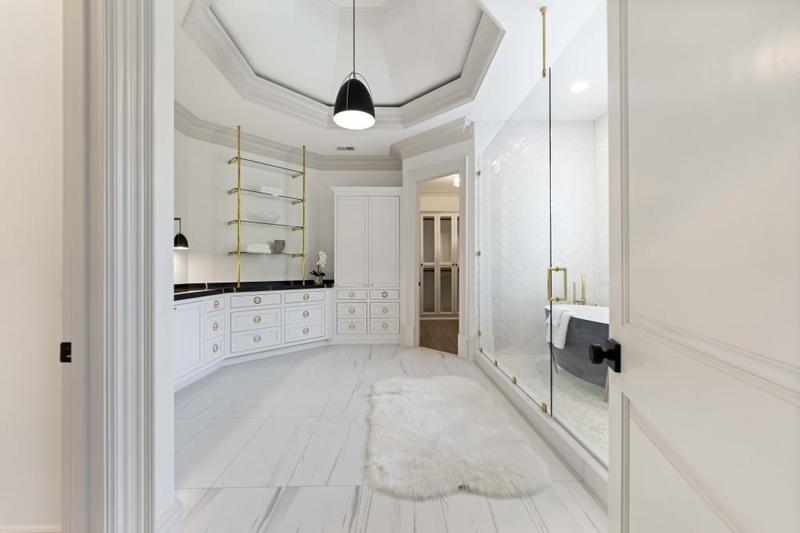 Image for property 850 Camden Park Court, Atlanta, GA 30342