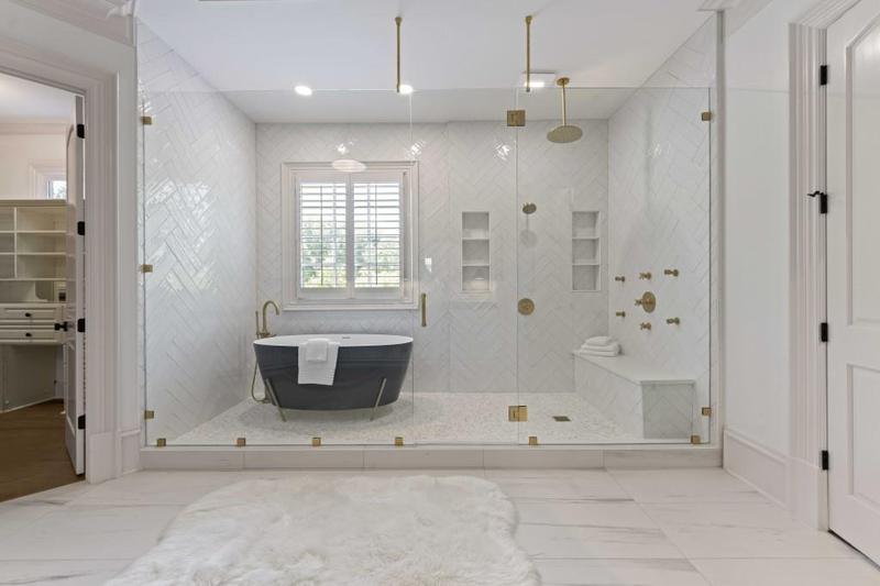 Image for property 850 Camden Park Court, Atlanta, GA 30342