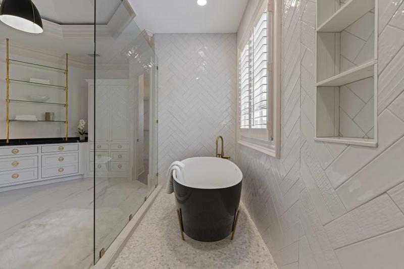 Image for property 850 Camden Park Court, Atlanta, GA 30342