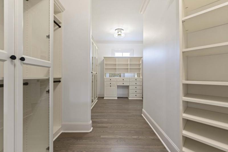 Image for property 850 Camden Park Court, Atlanta, GA 30342