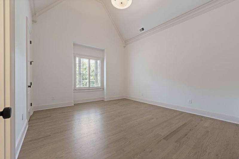 Image for property 850 Camden Park Court, Atlanta, GA 30342