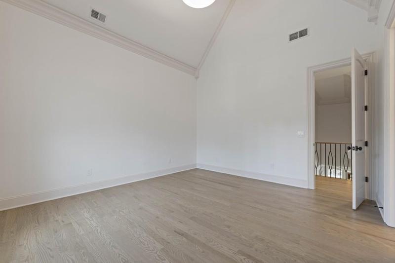 Image for property 850 Camden Park Court, Atlanta, GA 30342