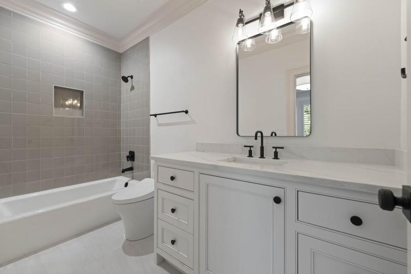 Image for property 850 Camden Park Court, Atlanta, GA 30342
