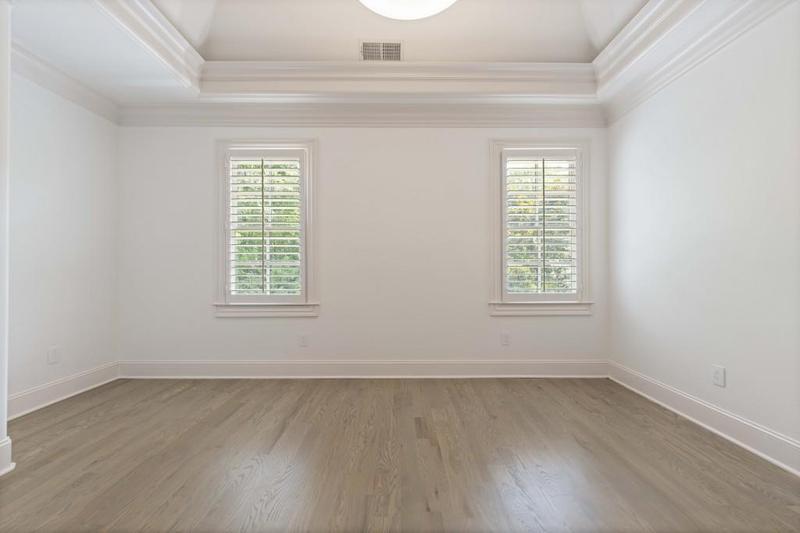 Image for property 850 Camden Park Court, Atlanta, GA 30342