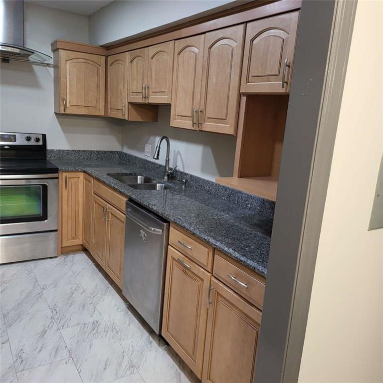 Image for property 3115 Colonial Way C, Atlanta, GA 30341