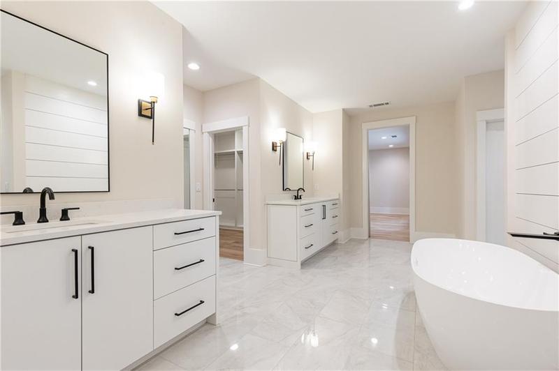 Image for property 6175 River Shore Parkway, Atlanta, GA 30328