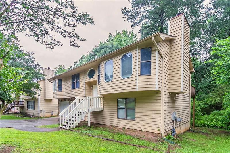 Image for property 2218 Lowtrail Court, Lithonia, GA 30058