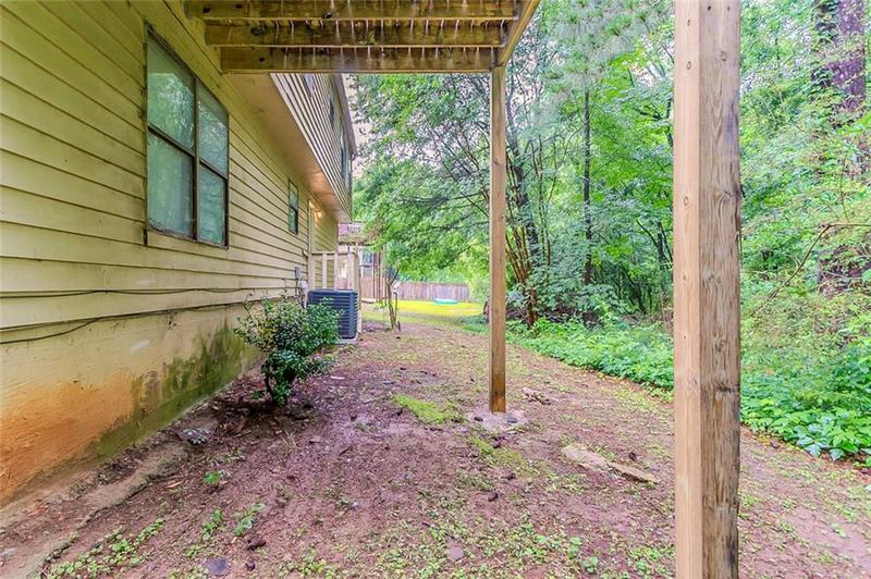 Image for property 2218 Lowtrail Court, Lithonia, GA 30058