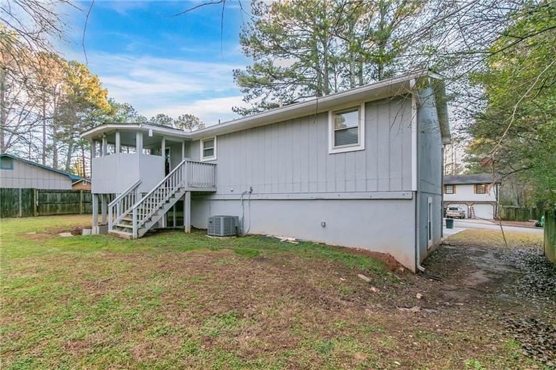 Image for property 2098 Mallard Crest, Lithonia, GA 30058