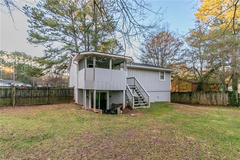 Image for property 2098 Mallard Crest, Lithonia, GA 30058
