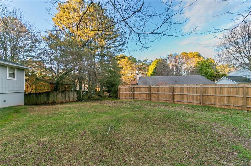 Image for property 2098 Mallard Crest, Lithonia, GA 30058