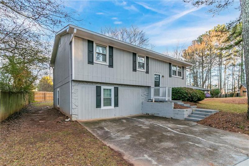 Image for property 2098 Mallard Crest, Lithonia, GA 30058