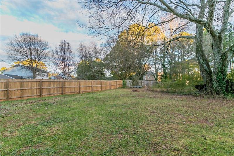 Image for property 2098 Mallard Crest, Lithonia, GA 30058