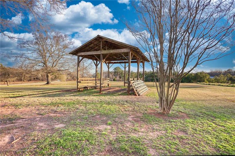 Image for property 26 Loyd Cemetery Road, Newborn, GA 30056