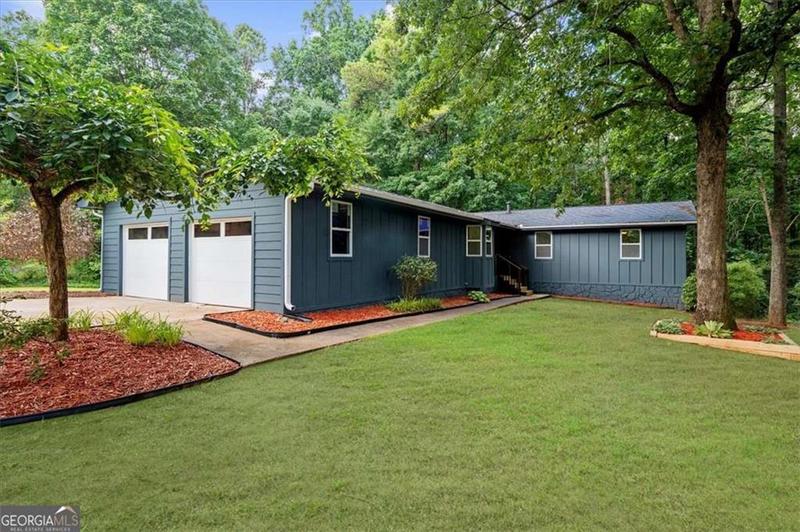 Image for property 30 Roseberry Dr, Stockbridge, GA 30281