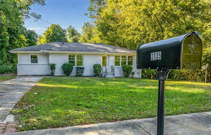 Image for property 2135 NISKEY LAKE Road, Atlanta, GA 30331