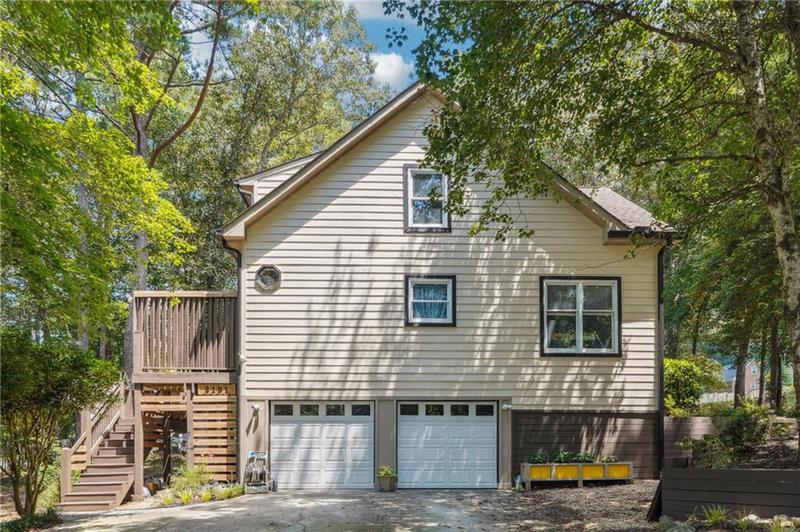 Image for property 3191 Limrick Lane, Snellville, GA 30039