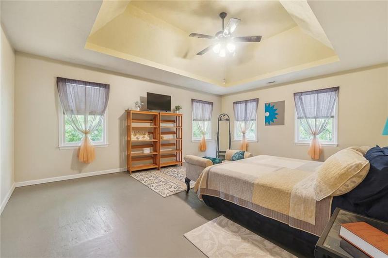 Image for property 3191 Limrick Lane, Snellville, GA 30039