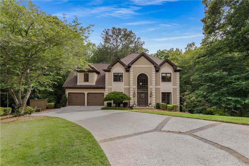Image for property 275 Tynebrae Place, Roswell, GA 30075