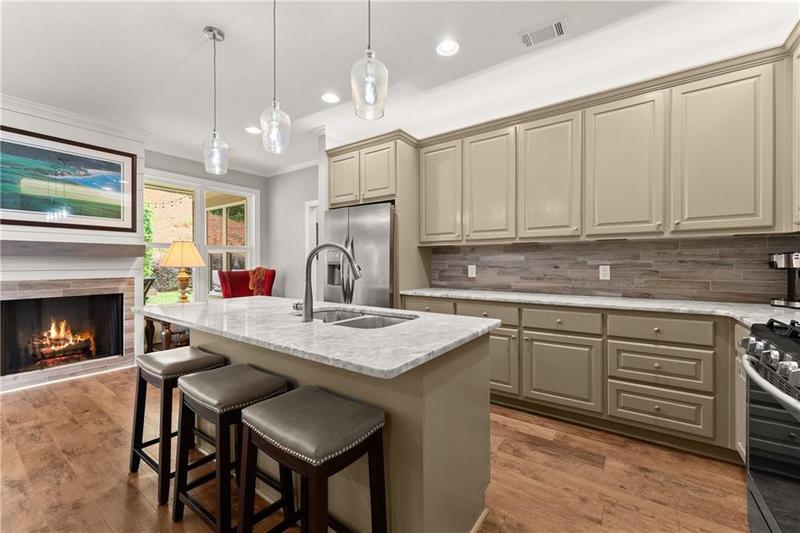 Image for property 3521 Phoenix Cove Drive, Gainesville, GA 30506