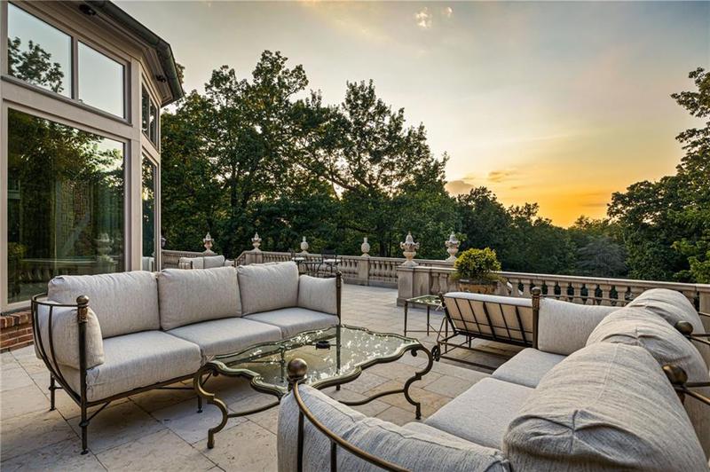 Image for property 4665 Riverview Road, Atlanta, GA 30327