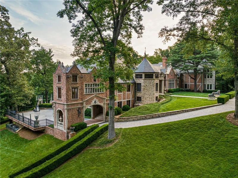 Image for property 4665 Riverview Road, Atlanta, GA 30327