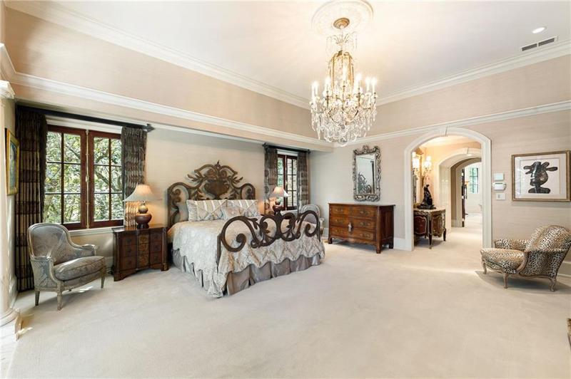 Image for property 4665 Riverview Road, Atlanta, GA 30327