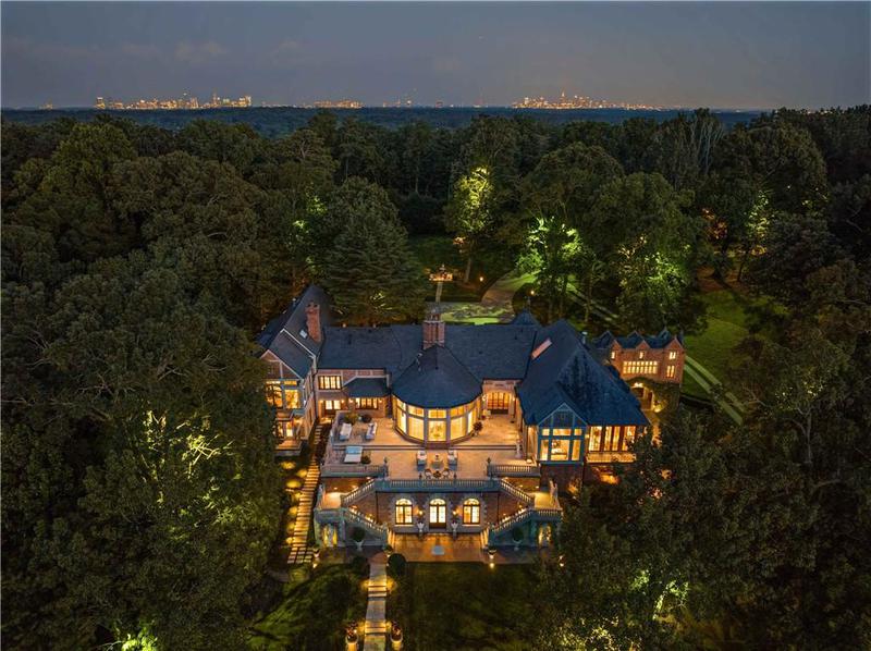 Image for property 4665 Riverview Road, Atlanta, GA 30327