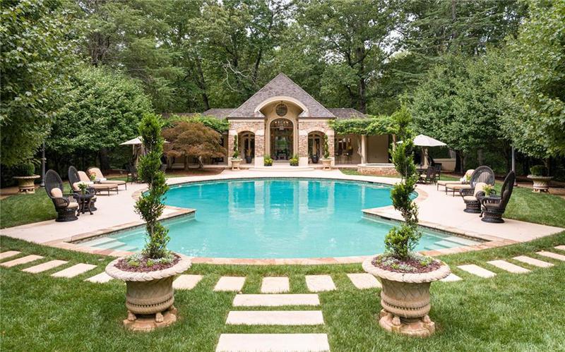 Image for property 4665 Riverview Road, Atlanta, GA 30327