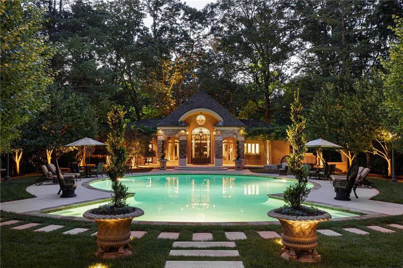 Image for property 4665 Riverview Road, Atlanta, GA 30327