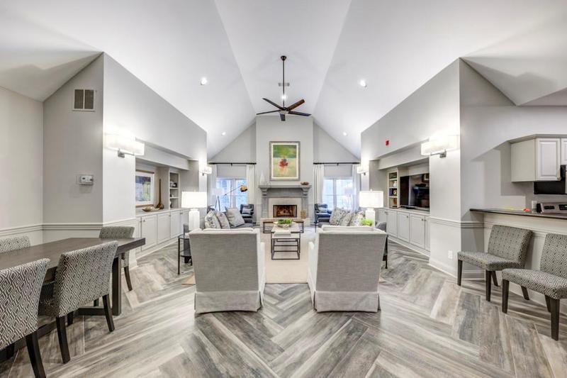 Image for property 211 Colonial Homes Drive 1301, Atlanta, GA 30309