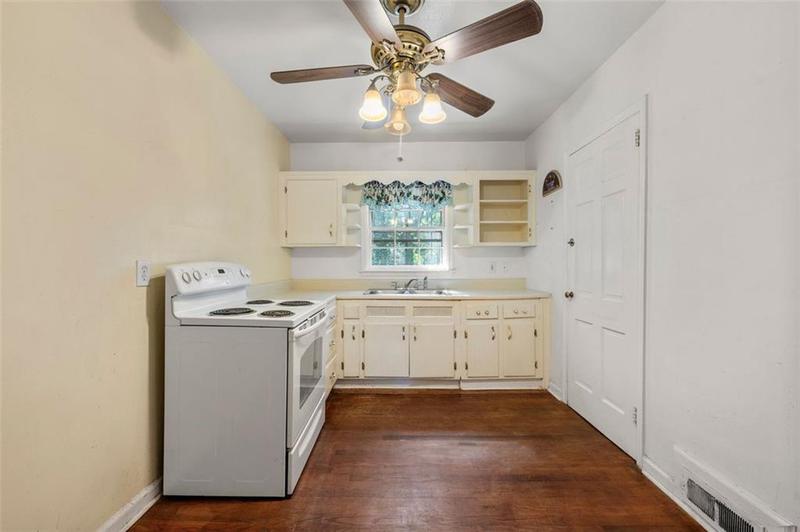 Image for property 2490 Cascade Road, Atlanta, GA 30311