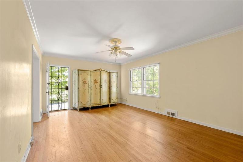 Image for property 2490 Cascade Road, Atlanta, GA 30311