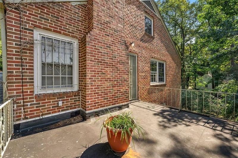 Image for property 2490 Cascade Road, Atlanta, GA 30311