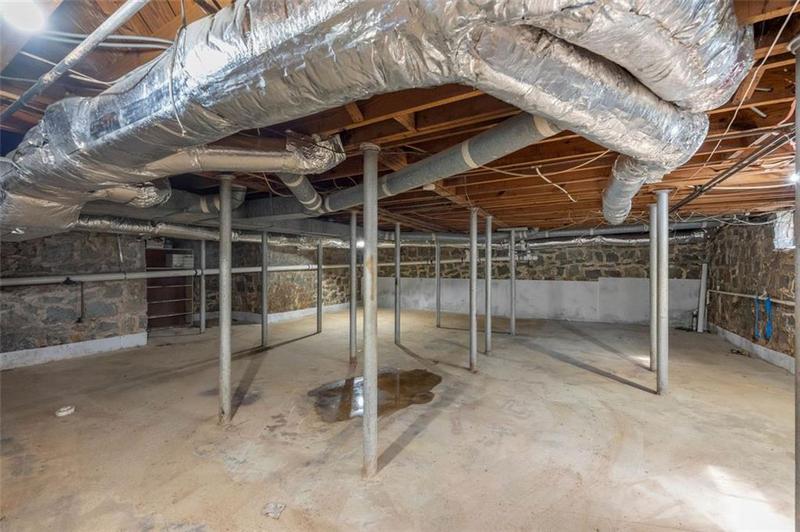 Image for property 2490 Cascade Road, Atlanta, GA 30311