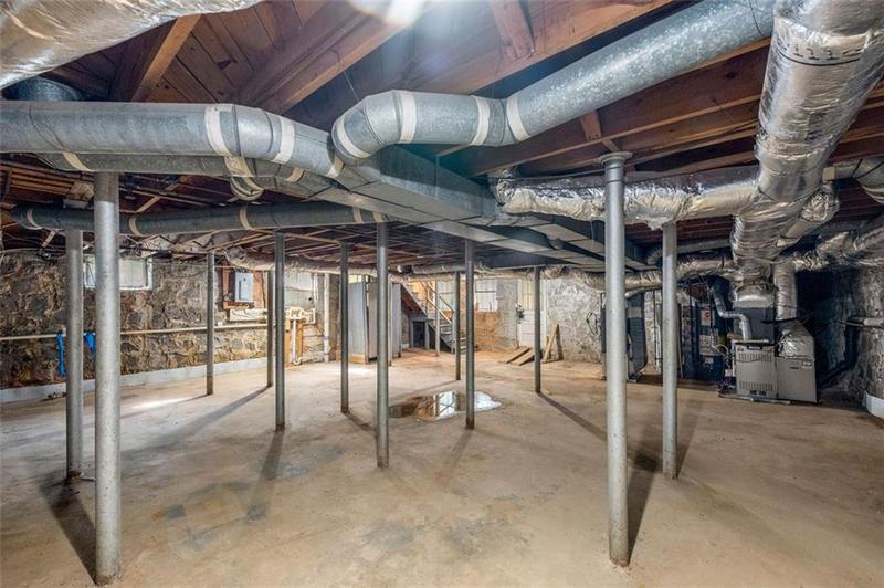 Image for property 2490 Cascade Road, Atlanta, GA 30311