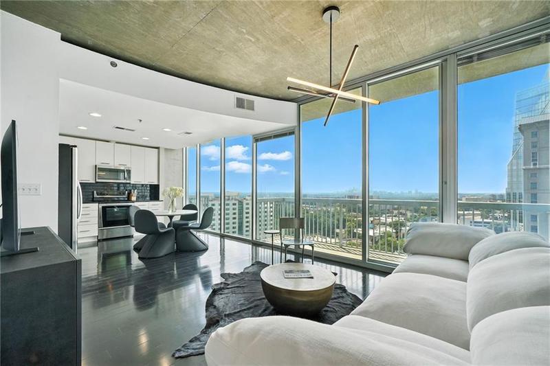 Image for property 3324 Peachtree Road 1712, Atlanta, GA 30326