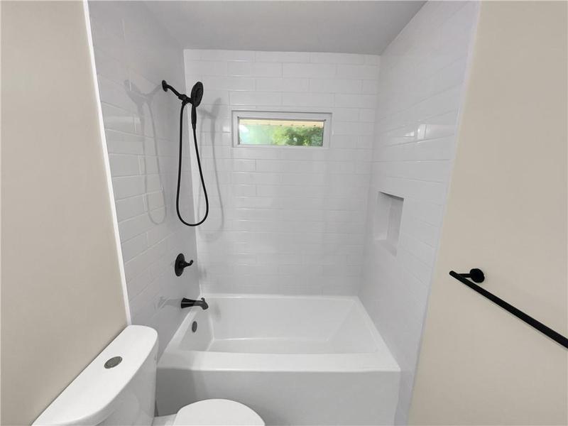 Image for property 1955 Columbia Place, Decatur, GA 30032