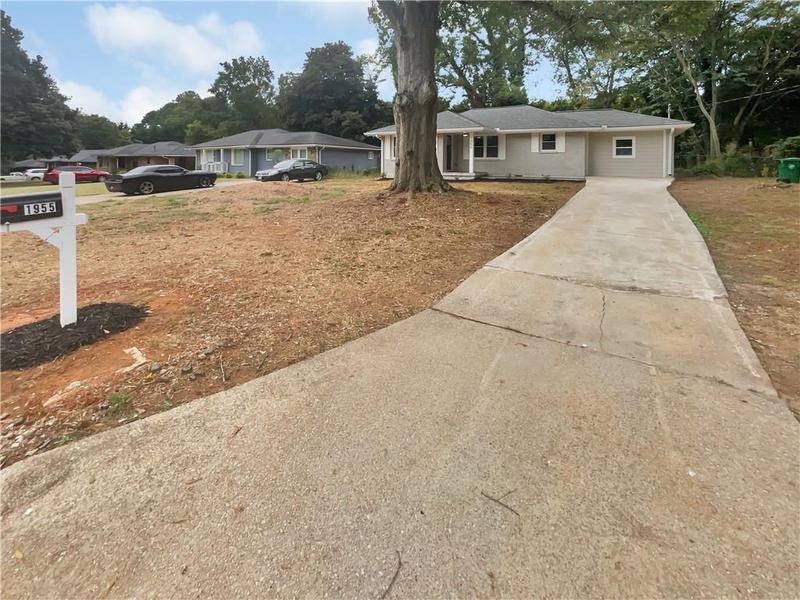 Image for property 1955 Columbia Place, Decatur, GA 30032