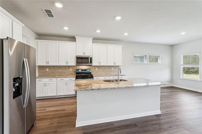Image for property 325 Sope Creek Circle, Pendergrass, GA 30567