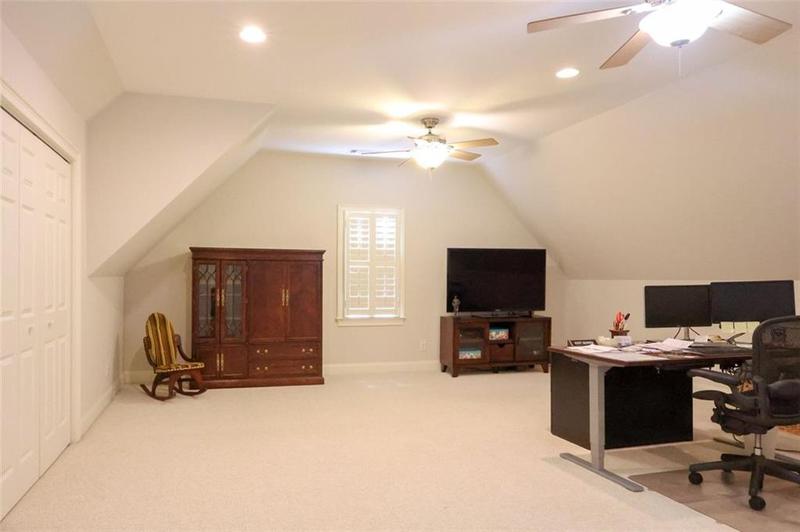 Image for property 8 Irwin Court, Rome, GA 30165